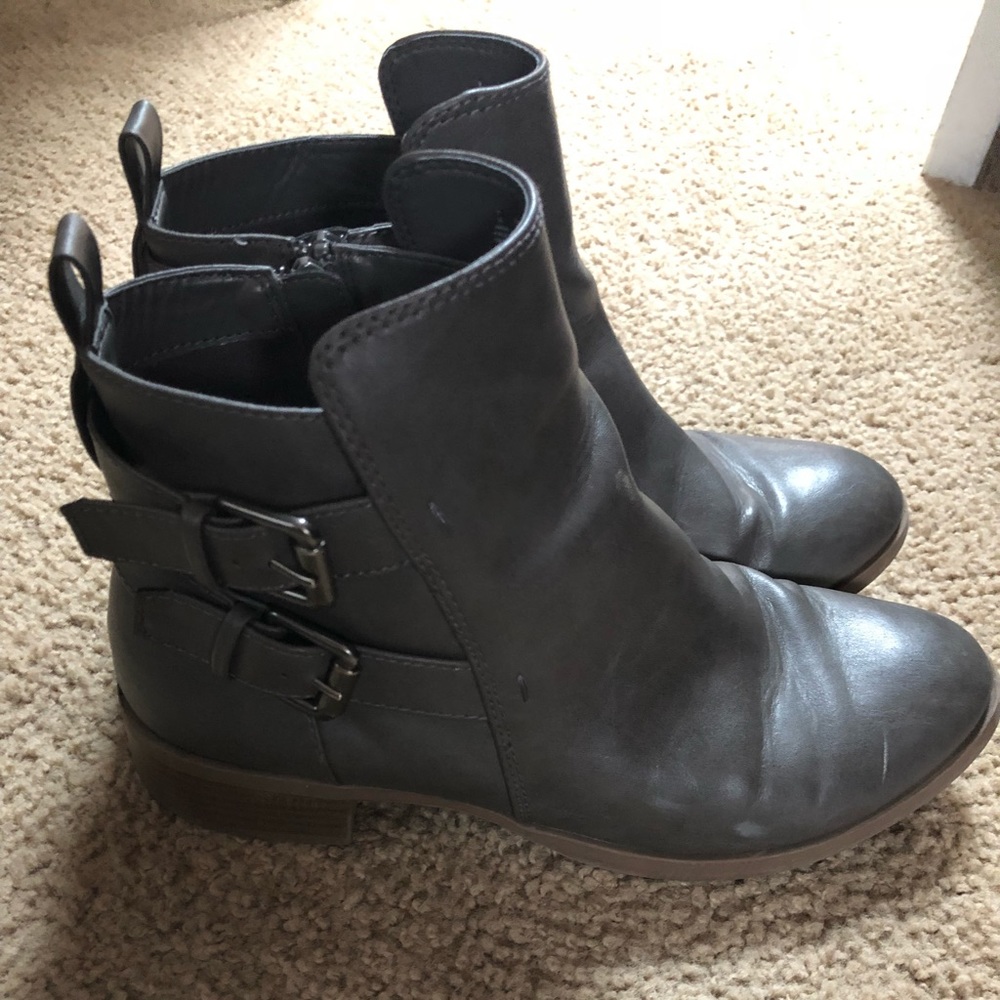 GAP grey ankle boots, size 9.